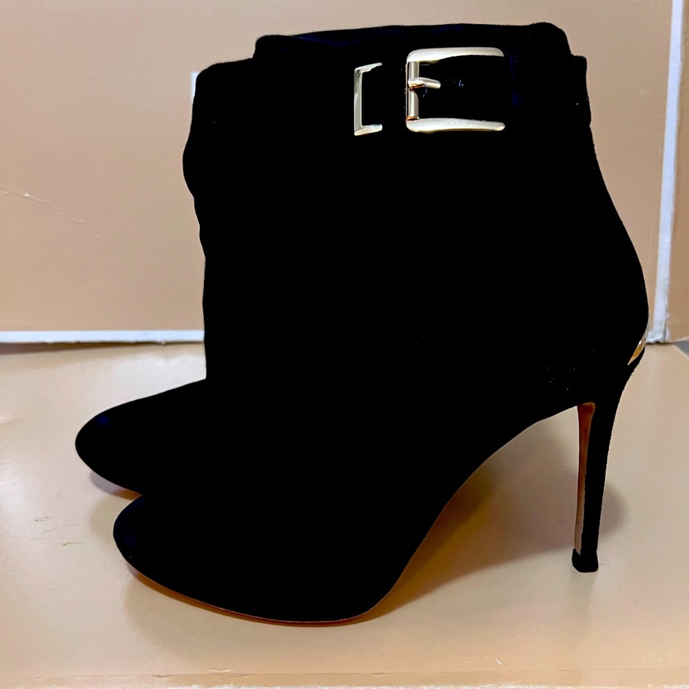 Michael Kors Suede Boots